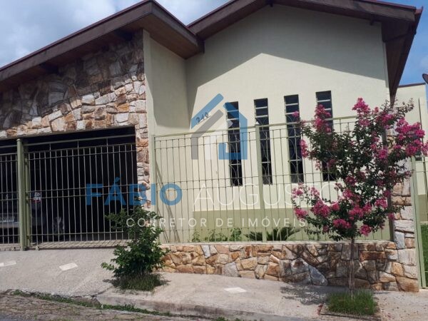 CASA BAIRRO CRUZEIRO